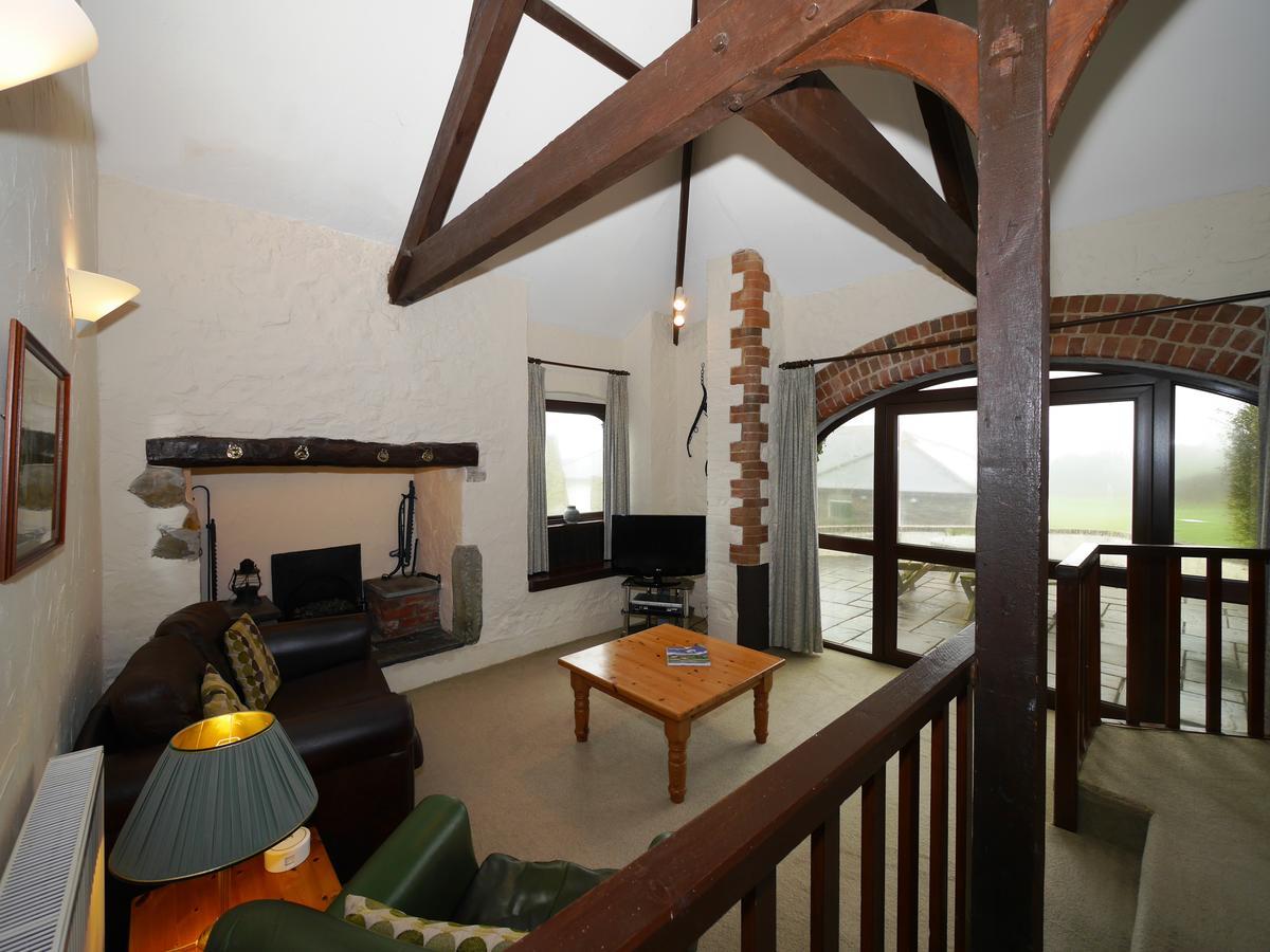 Kennacott Court Holiday Cottages Буде Экстерьер фото