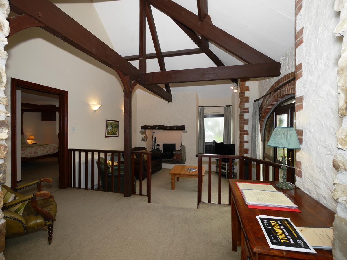 Kennacott Court Holiday Cottages Буде Экстерьер фото